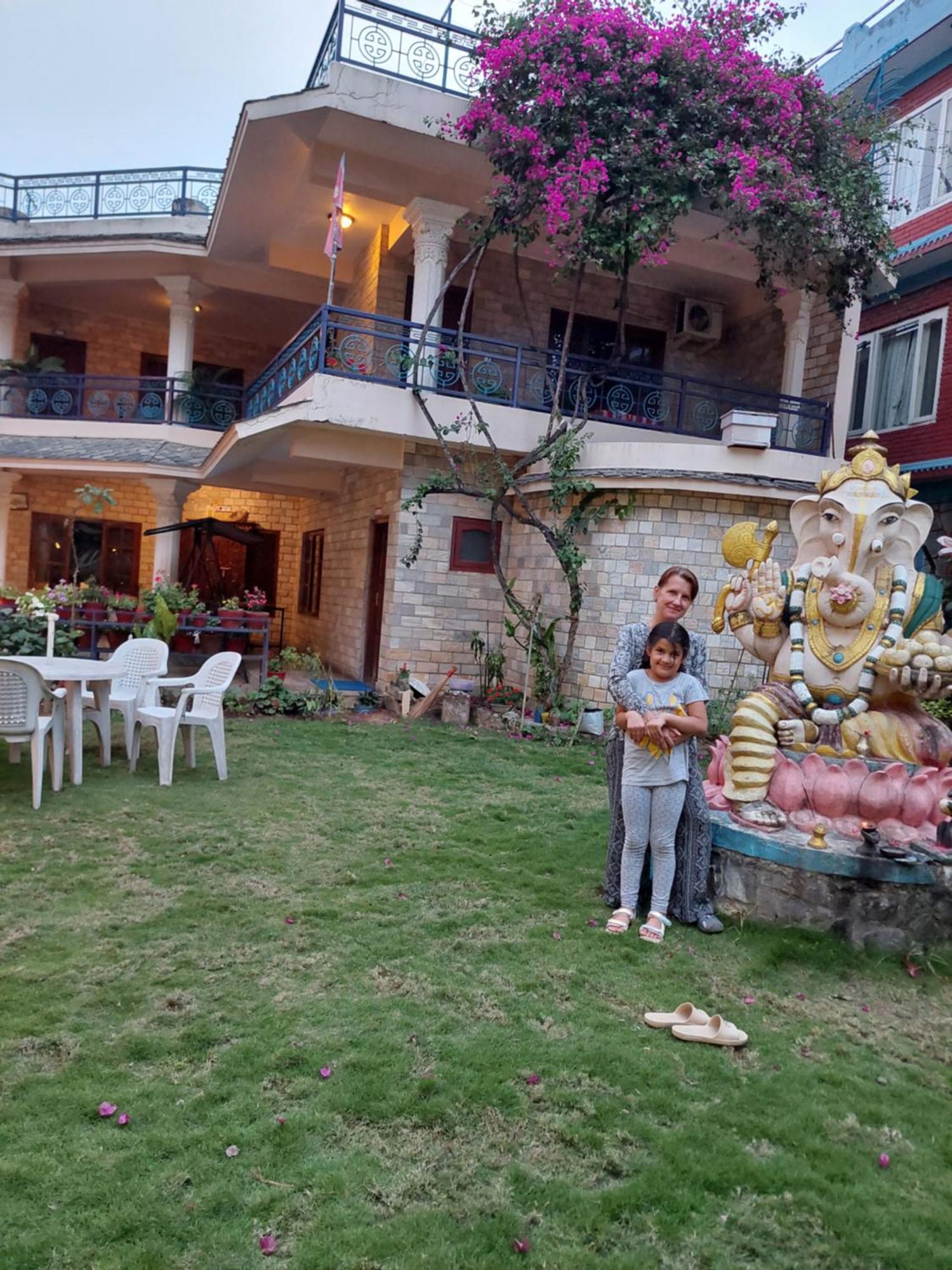 Blue Planet Lodge & Restaurant Pokhara Exterior foto